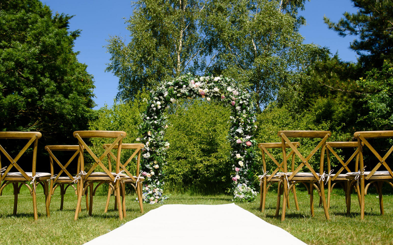 Wrag Barn intimate small outdoor wedding ceremony venue English country garden Highworth Wiltshire