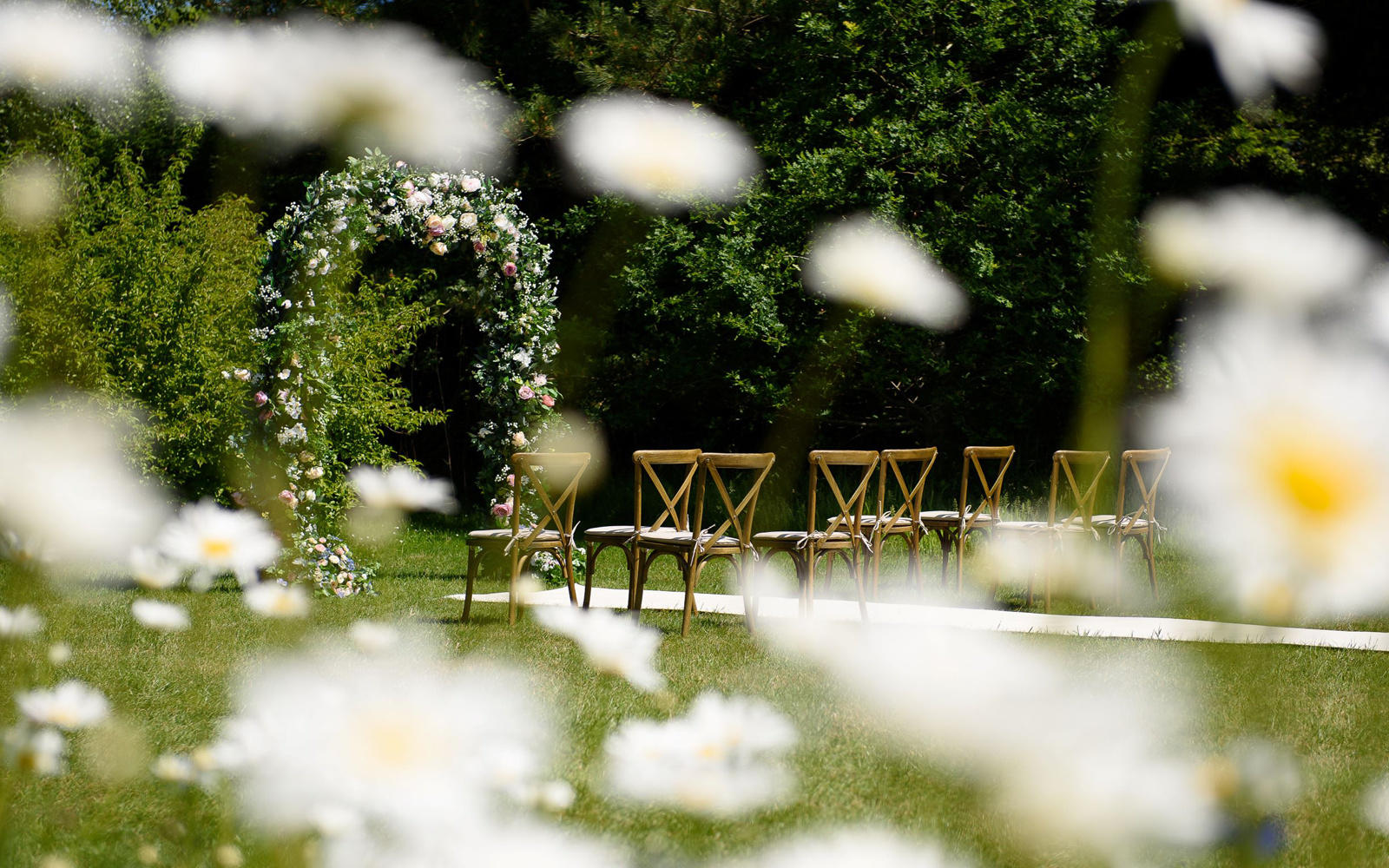 Wrag Barn intimate small outdoor wedding ceremony venue English country garden Highworth Wiltshire