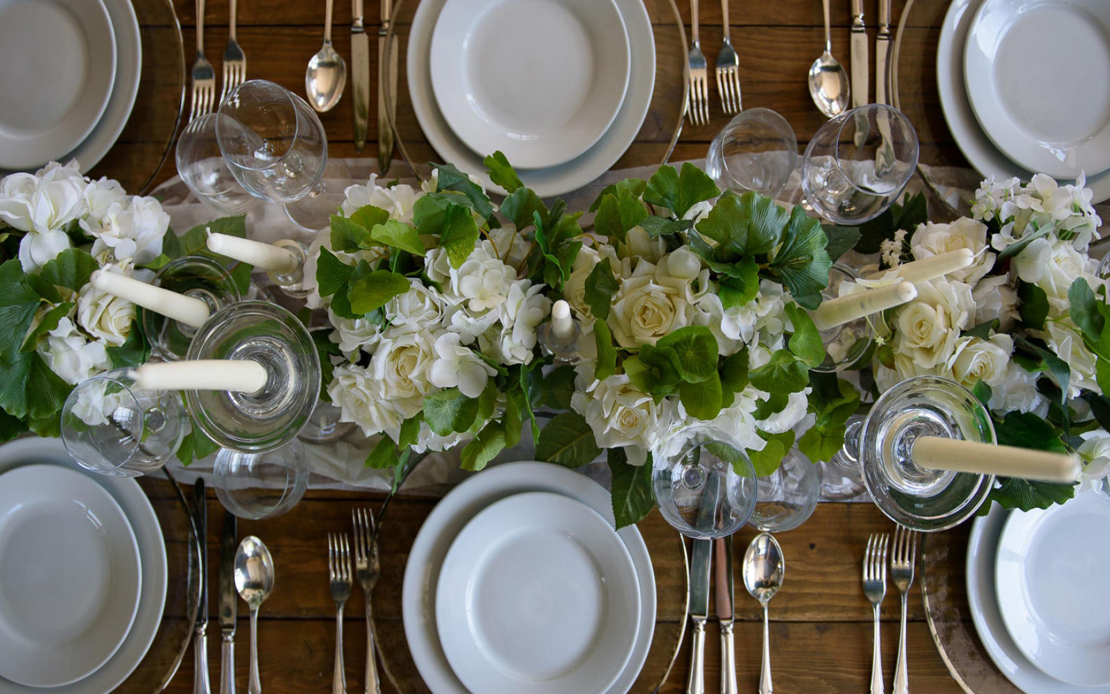 Wrag Barn intimate small woodland wedding breakfast venue English country garden Highworth Wiltshire