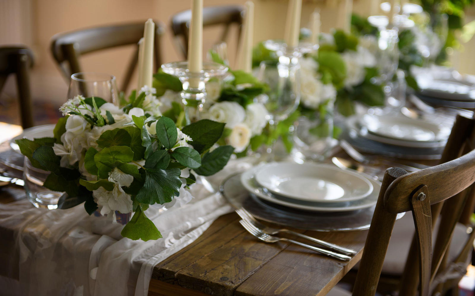 Wrag Barn intimate small woodland wedding breakfast venue English country garden Highworth Wiltshire