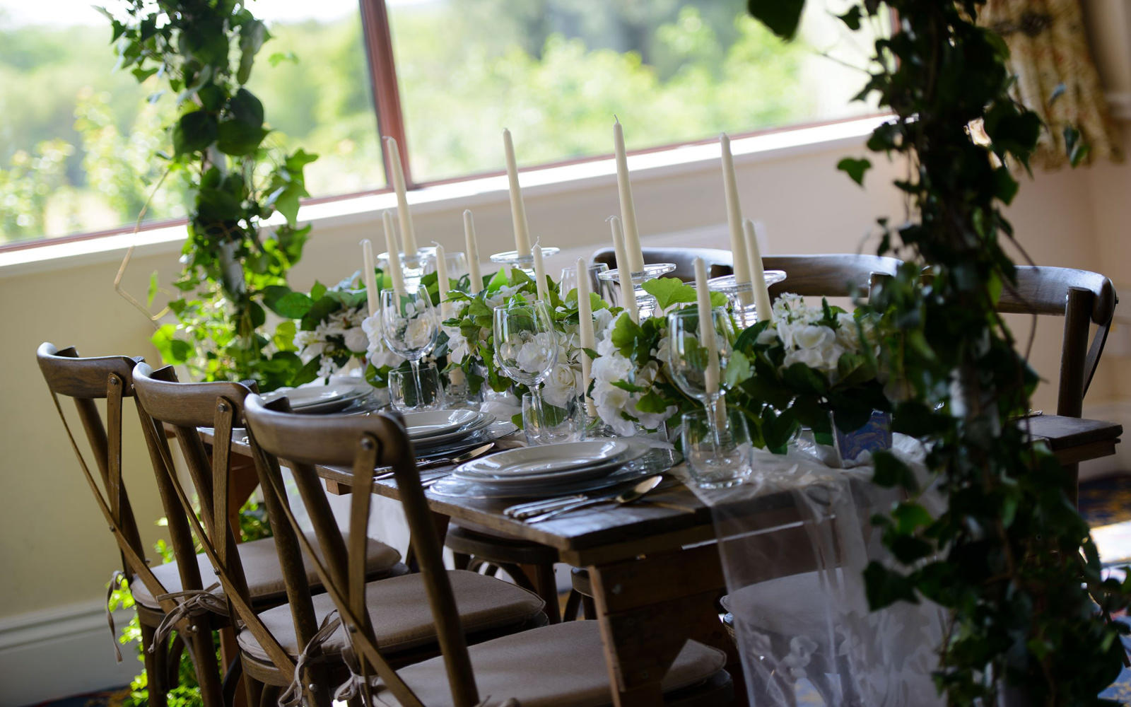 Wrag Barn intimate small woodland wedding breakfast venue English country garden Highworth Wiltshire