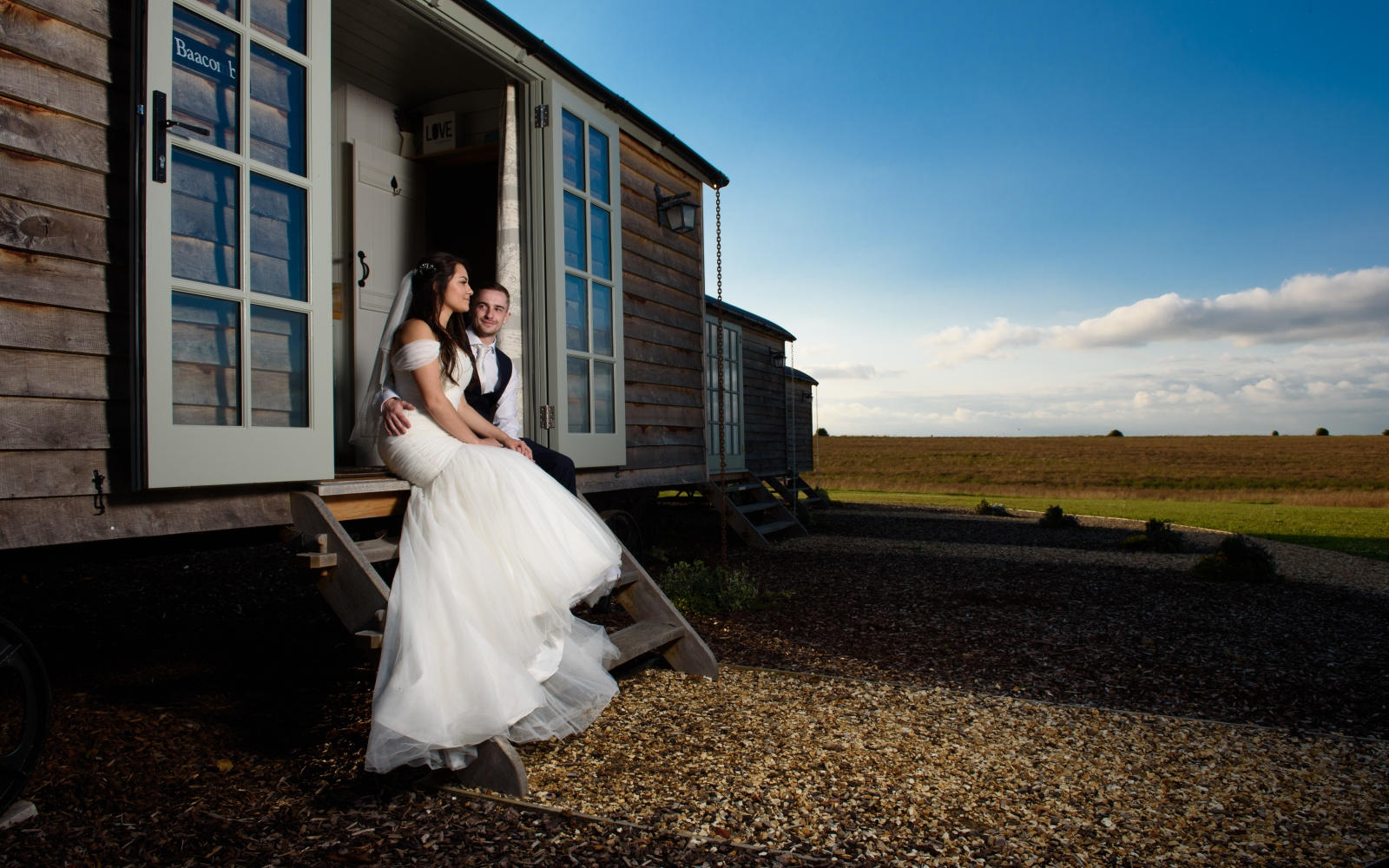 Steffen Milsom Photography real wedding Wiltshire Wellington Barn