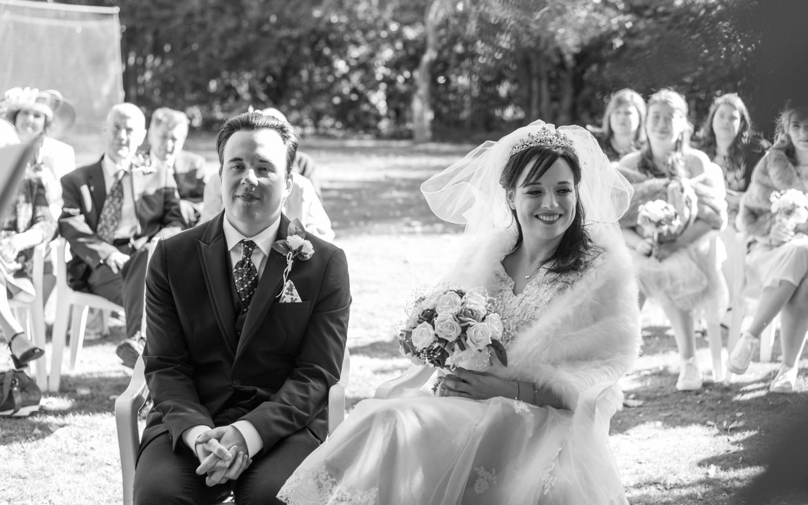 Zara Rowlands Photography intimate wedding coronavirus outdoor ceremony