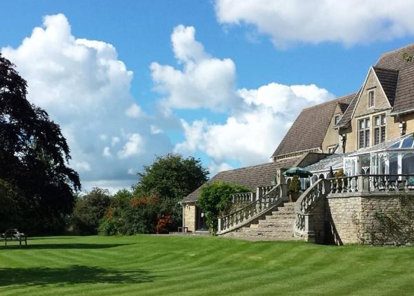 Cricklade House & Spa, Wedding Show 2024