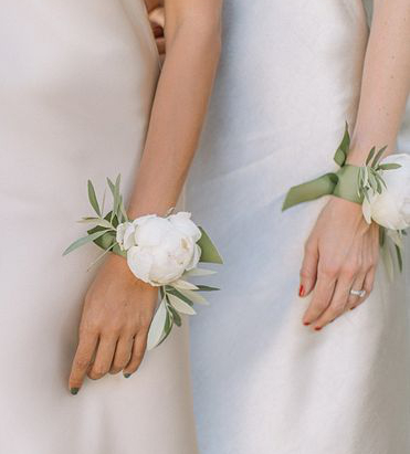 Corsages, all you need to know