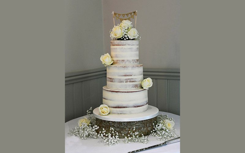 Whitewed Approved Wedding Cake designer Bella Cakes by Sharon Swindon Wiltshire naked-cake