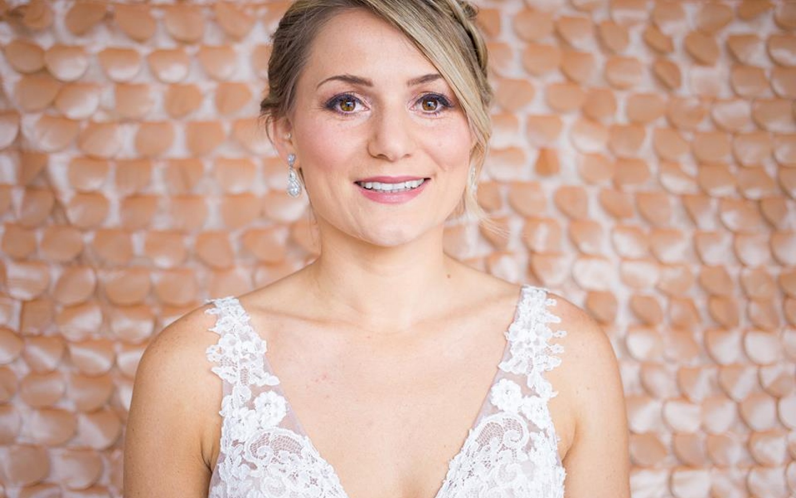 Whitewed Directory July supplier of the month blog Makeup by Emma Wiltshire bridal make-up artist specialist air brush make up flawless bride 