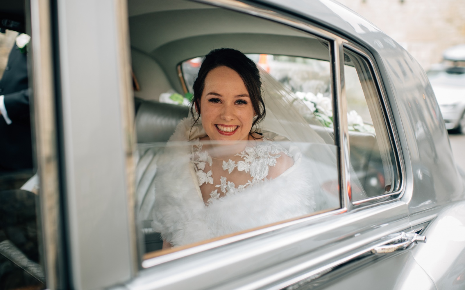 Whitewed Directory July supplier of the month blog Makeup by Emma Wiltshire bridal make-up artist specialist air brush make up wedding transport bride-to-be 