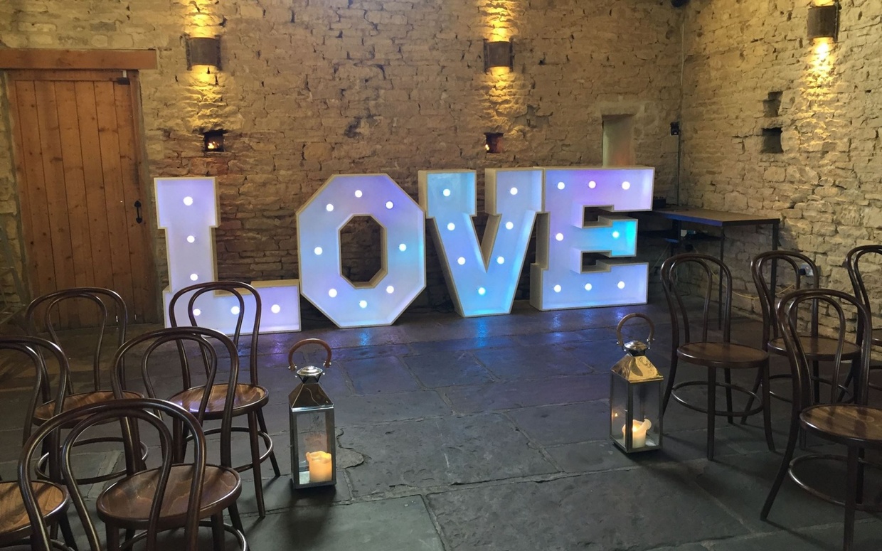 March supplier of the month Whitewed directory blog Niche Events Luxury Affordable Venue styling light up love letters