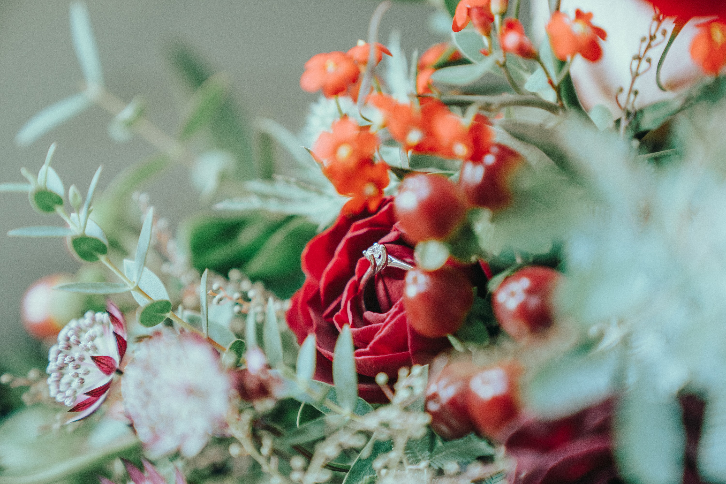 March supplier of the month Whitewed directory blog Paulfolio Photography bath based wedding photographer duo Autumnal bridal flowers