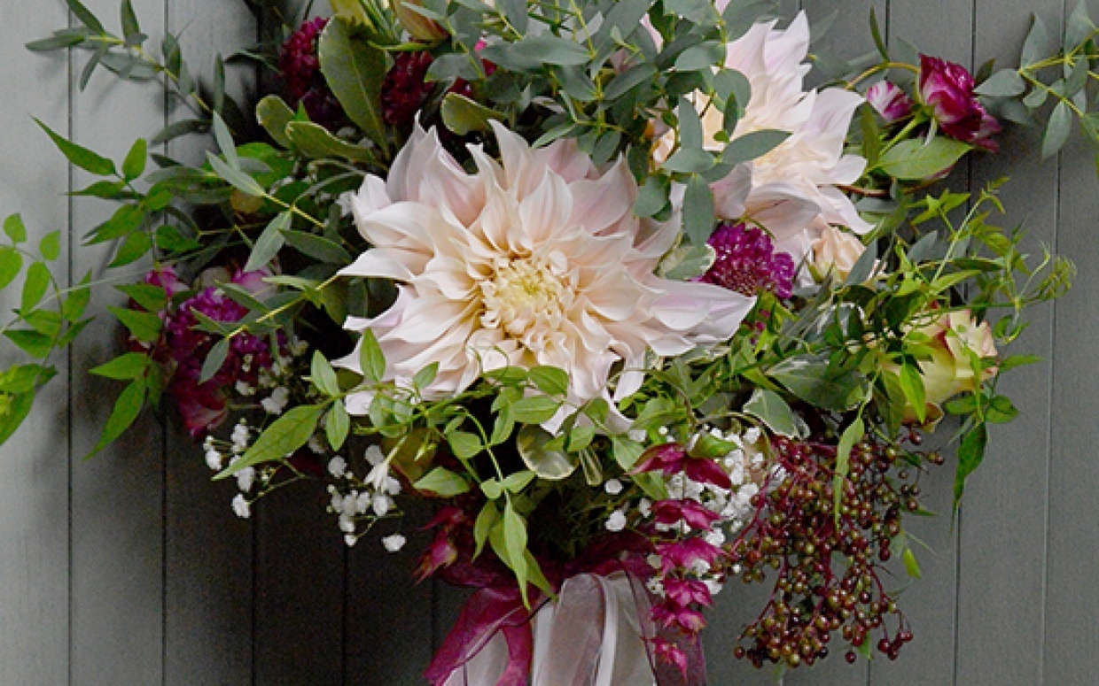 Blooming Chic, Chippenham wedding florists are LIVE on our Directory!