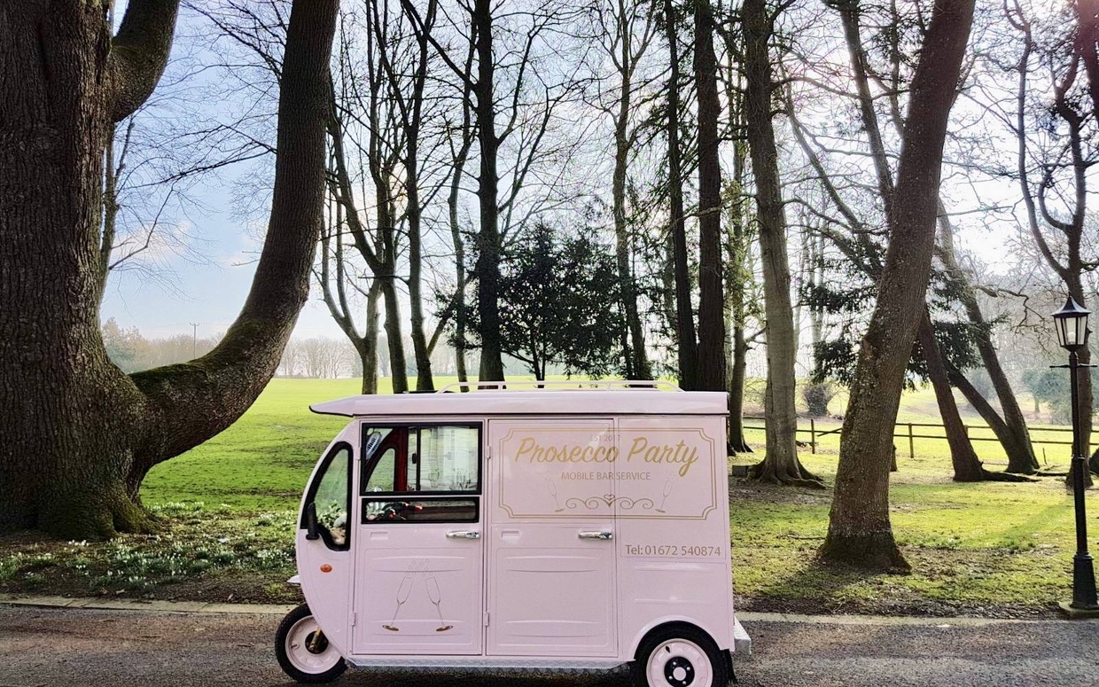 The Prosecco Party are LIVE on our Directory!